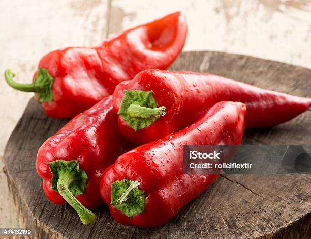 Foto de Pimentão Vermelho e mais fotos de stock de Pimentão Vermelho - Pimentão Vermelho, Pimenta Vermelha, Pimenta-de-caiena - Condimento