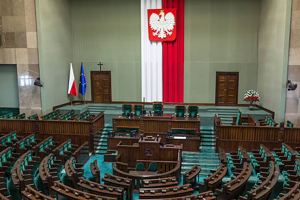 das parlament der republik polen - editorial in a row national landmark famous place stock-fotos und bilder