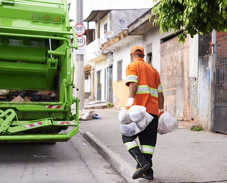 Cropped shot of a male worker on garbage dayhttp://195.154.178.81/DATA/i_collage/pi/shoots/783241.jpg