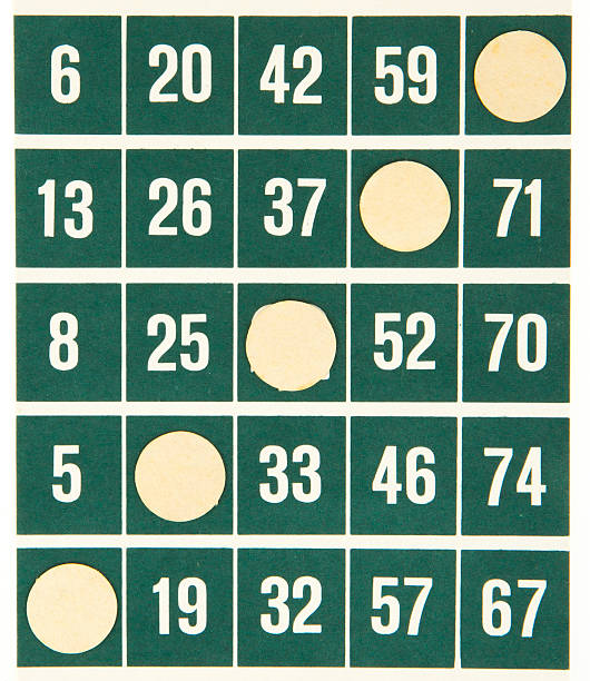 istock Green bingo card isolated 494183341