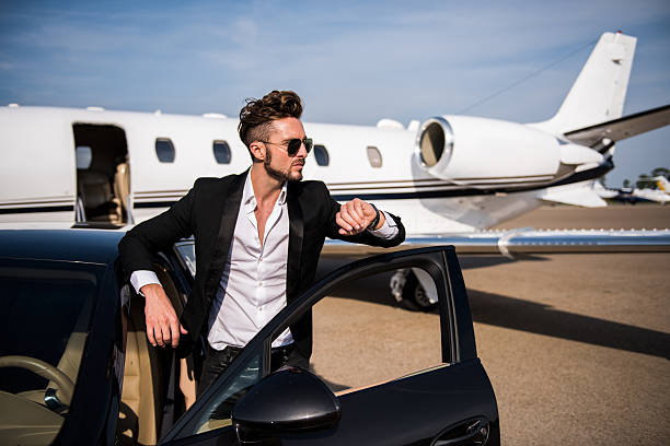 istock Rockstar arriving at the airport 494184598