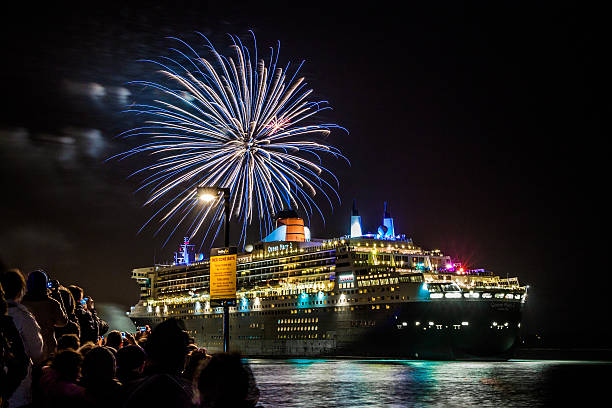 qm2 10° anniversario - queen mary 2 foto e immagini stock