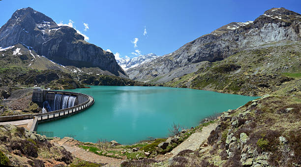 istock Lac des Gloriettes in the French Pyrenees 494250200
