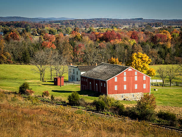 istock Gettysburg Farm and Large Red Barn in Autumn 494254698