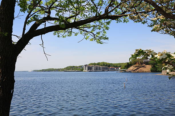 istock Lake of Ozark 494258925