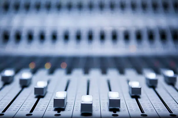 Close-up sound mixer