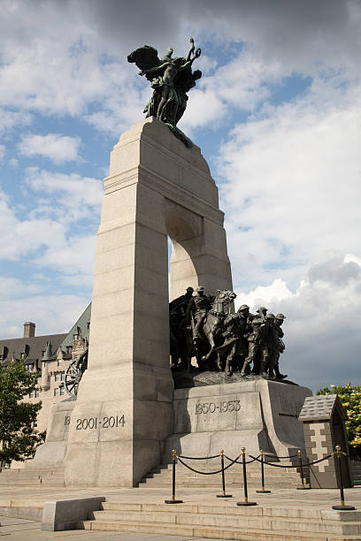 istock Canada - Ottawa - The National War Memorial 494344392