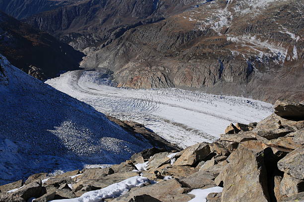 język z lodowiec aletsch - eggishorn zdjęcia i obrazy z banku zdjęć