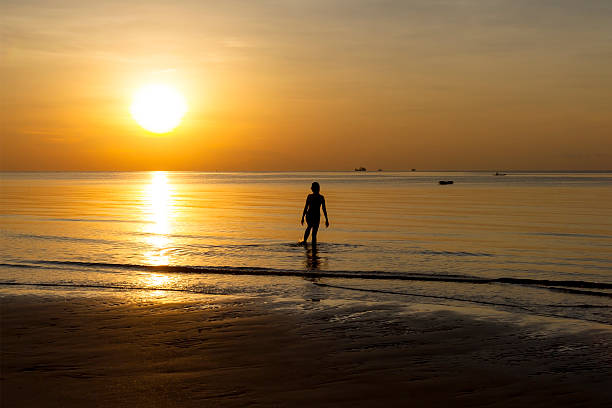 istock Sunrise show action woman silhouette 494380242