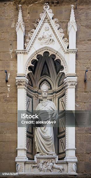 황후상 Of 복음사가 Eligio 조각가 난니 Di Banco 남자에 대한 스톡 사진 및 기타 이미지 - 남자, 배경-주제, 벽감-건축적 특징