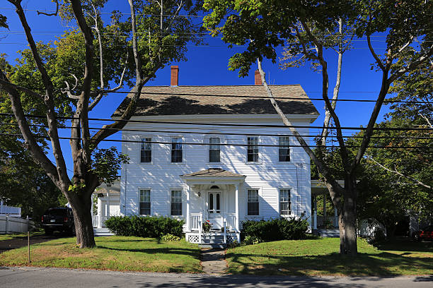 hôtel de luxe de la nouvelle-angleterre, ogunquit, maine, aux états-unis. - house residential structure maine colonial style photos et images de collection