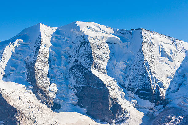 вид на пиц palu форма diavolezza - engadine switzerland palu piz стоковые фото и изображения