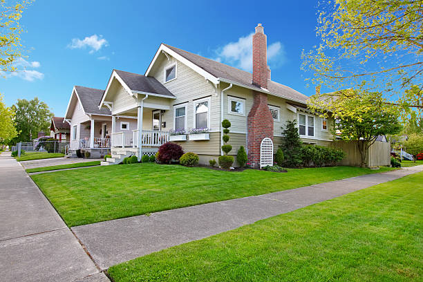 istock Beautiful American small house exterior. 494522139