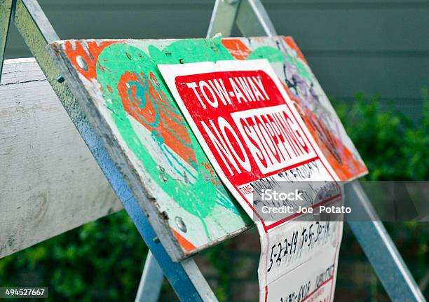 Tow Away Sign Stock Photo - Download Image Now - Barricade, Construction Barrier, Forbidden
