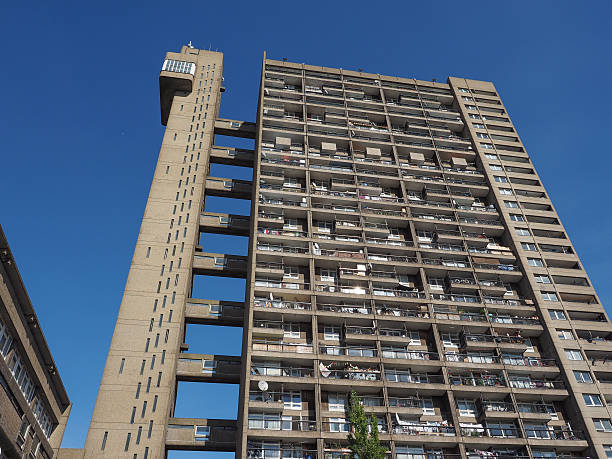 Trellick Tower in London LONDON, UK - SEPTEMBER 28, 2015: The Trellick Tower designed by Erno Goldfinger in 1964 is a masterpiece of new brutalist architecture trellick tower stock pictures, royalty-free photos & images