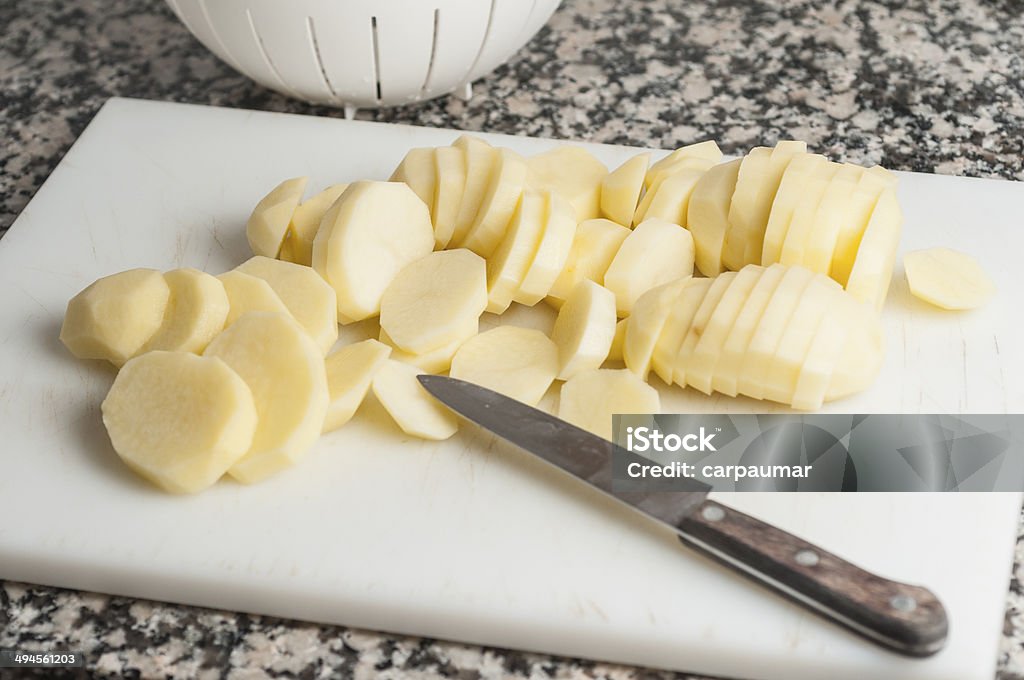 Sbucciato patate Serie 02 - Foto stock royalty-free di Alimentazione sana