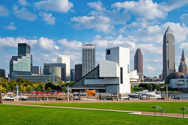 istock Cleveland Ohio USA Skyline 494582384