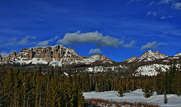 istock Breccia Peak and Cliffs in winter 494593026
