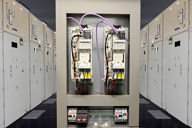 industrial painel de controle elétrica - electricity control panel electricity substation transformer - fotografias e filmes do acervo