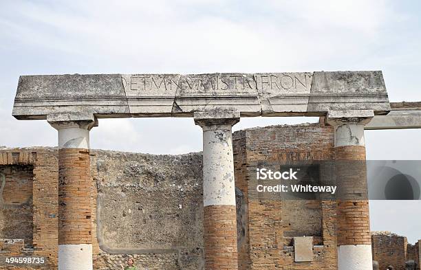 Pompeia Fórum Entablamento Para A Construção De Eumachia - Fotografias de stock e mais imagens de Ao Ar Livre