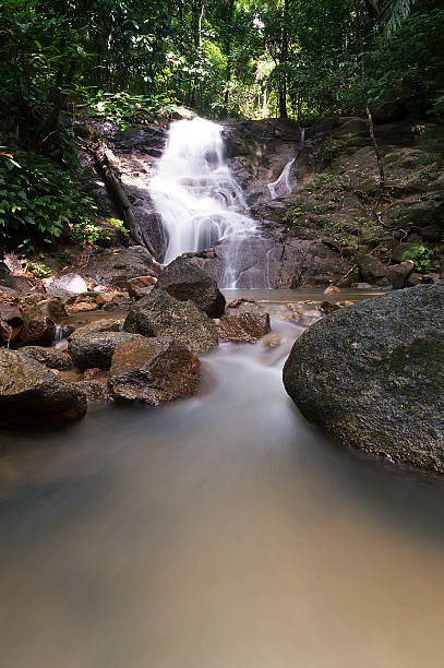 kathu wasserfall - natural phenomenon waterfall rock tranquil scene stock-fotos und bilder