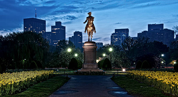 istock Dawn in Boston Public Garden 494763417