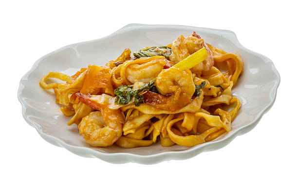 istock Fried noodles with shrimps 494785251