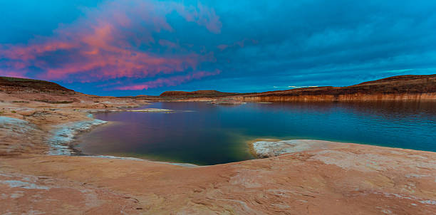 istock Lake Powell after Sunset 494876912