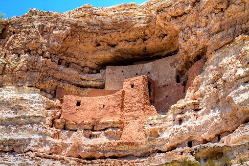 Puebloan cliff dwelling.
