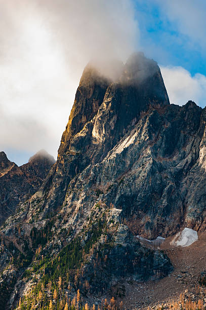 wczesne zimowy iglic " - north cascades national park cascade range highway north zdjęcia i obrazy z banku zdjęć