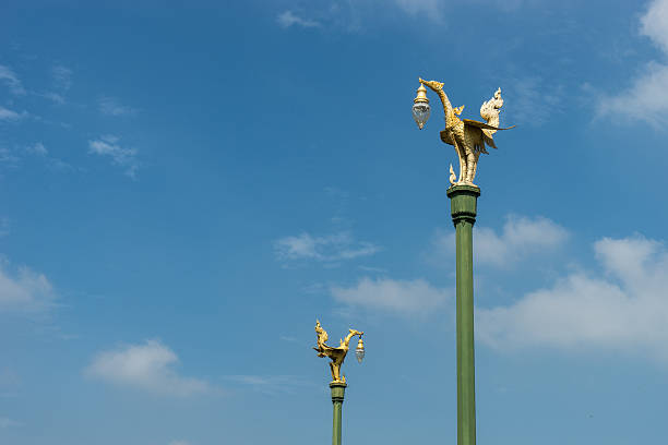 istock Golden swan lamp on the sky 494899558