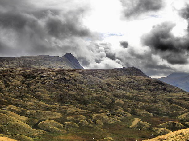 пайк o stickle на martcrag торфяных - pike o stickle стоковые фото и изображения