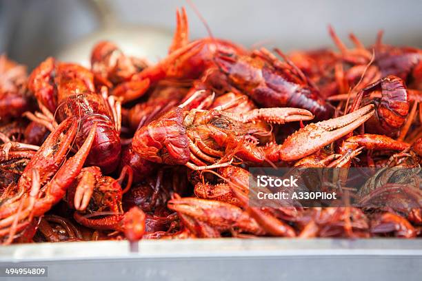 Foto de Cozido De Caranguejo E Camarão e mais fotos de stock de Amontoamento - Amontoamento, Camarão - Frutos do Mar, Caranguejo