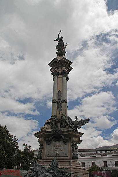 istock Ecuador: Los Heroes Diez Agosto 1809 Statue in Quito 494960189