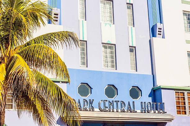 파크 센트럴 호텔에서 오션 드라이브 마이애미비치 - park central hotel ocean drive miami beach hotel 뉴스 사진 이미지