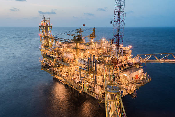 istock oil production platform on the sea 495059589