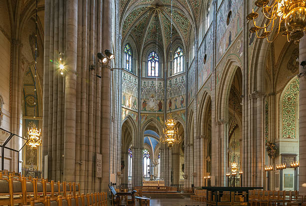 cathédrale d'uppsala - uppsala cathedral photos et images de collection