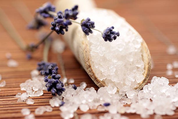istock Small wooden shovel with bath salt 495108792