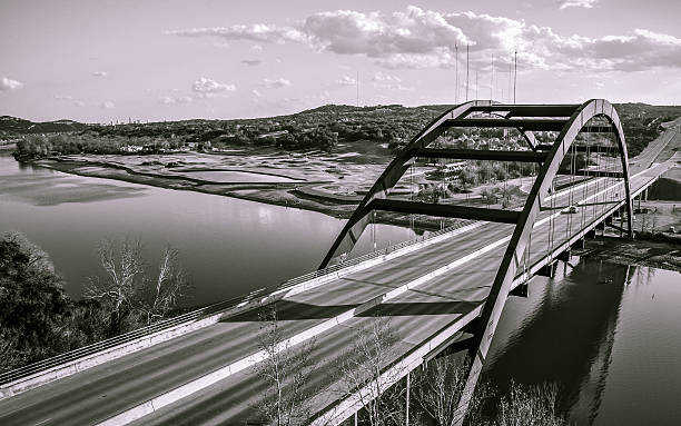 istock Pennybacker Soco Filter 360 Bridge Monochrome Matic 495116002
