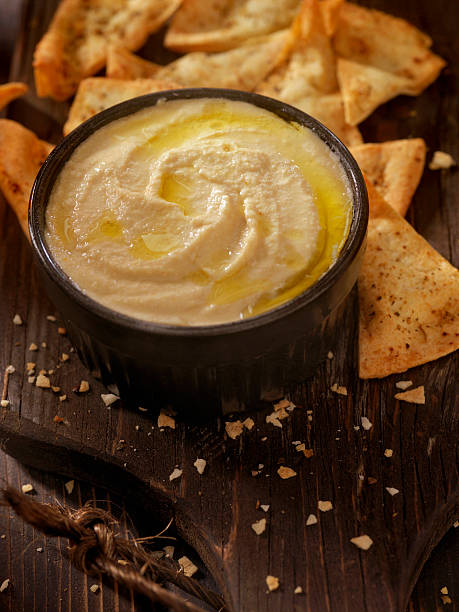 istock Hummus with Baked Pita Chips 495117644