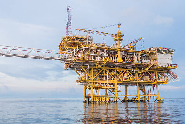 istock oil production platform on the sea 495144155