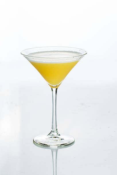 istock Orange cocktail cutout, isolated on white background 495199380