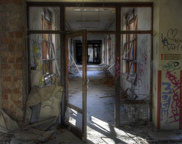istock Entrance to an abandoned hospital 495215523