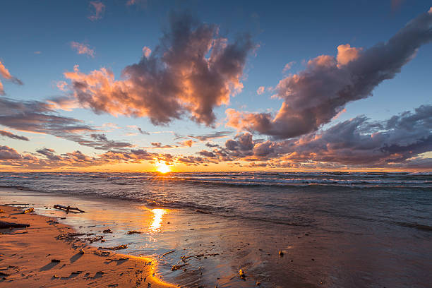 istock Lake Huron Beach at Sunset - Ontario, Canada 495219394
