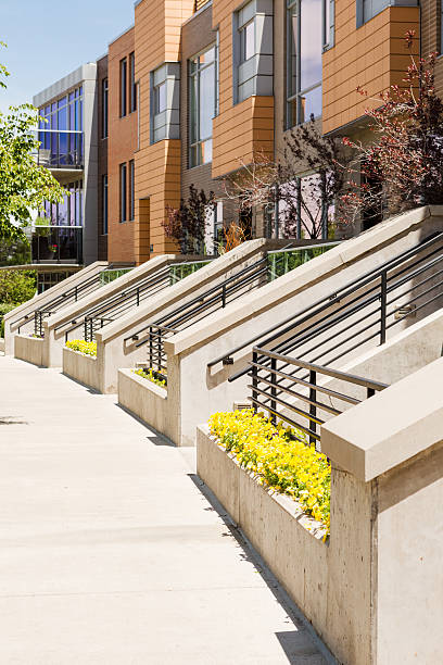 Townhomes Row of contemporary townhomes at Riverside development. new urbanism stock pictures, royalty-free photos & images