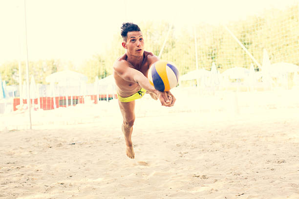 스키타기 player - volleyball volleying human hand men 뉴스 사진 이미지