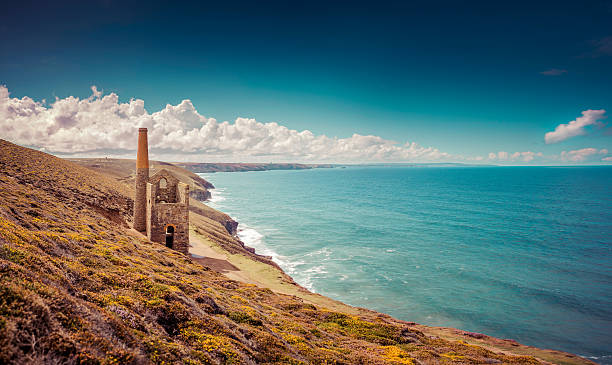 Wheal Coates Mine A view of Wheal Coates Tin Mine in Cornwall, UK cornwall england stock pictures, royalty-free photos & images
