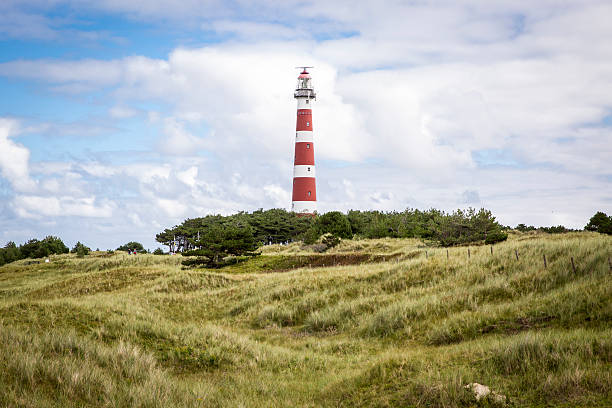 ameland phare bornrif, les pays-bas - direction sea lighthouse landscape photos et images de collection