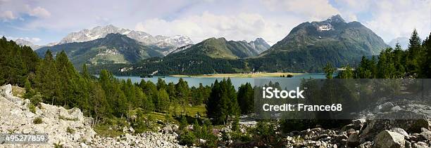 Photo libre de droit de Vue Panoramique Du Lac Sils banque d'images et plus d'images libres de droit de Lac Silvaplana - Lac Silvaplana, Alpes de l'Engadine, Alpes européennes