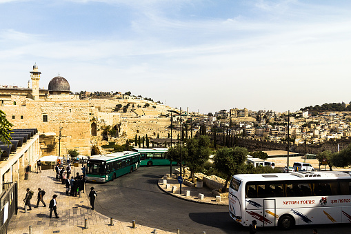  Jerusalem, Israel - October 13, 2015: Al Aqsa Mosque, the third holiest site in Islam, with Mount of Olives in the background 